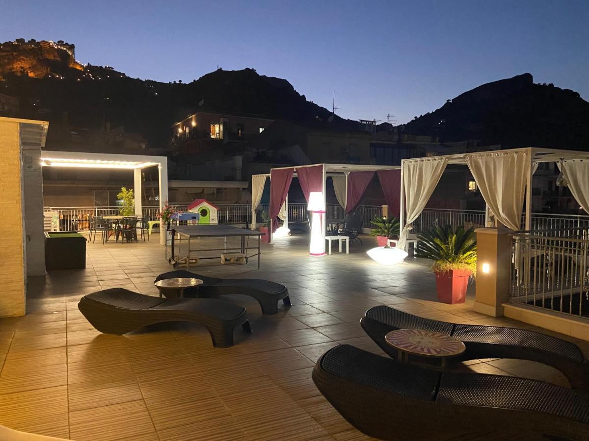 I Due Grifoni Apartments Taormina Exterior photo