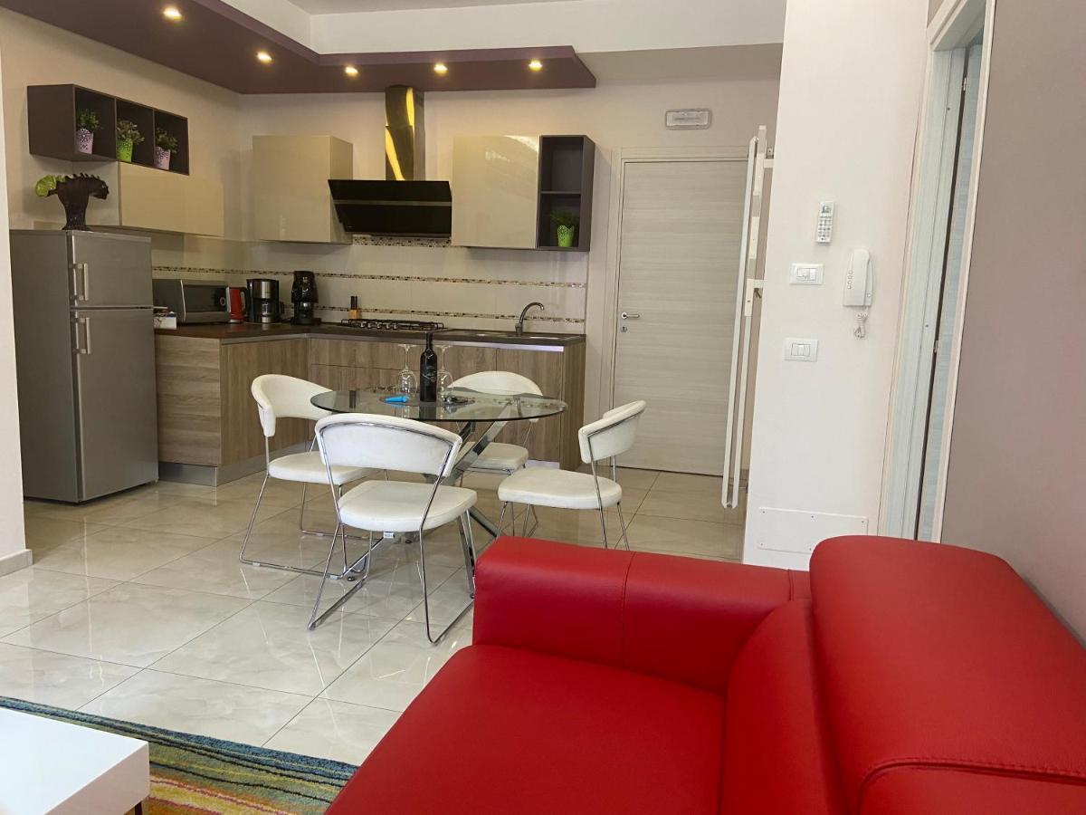 I Due Grifoni Apartments Taormina Exterior photo