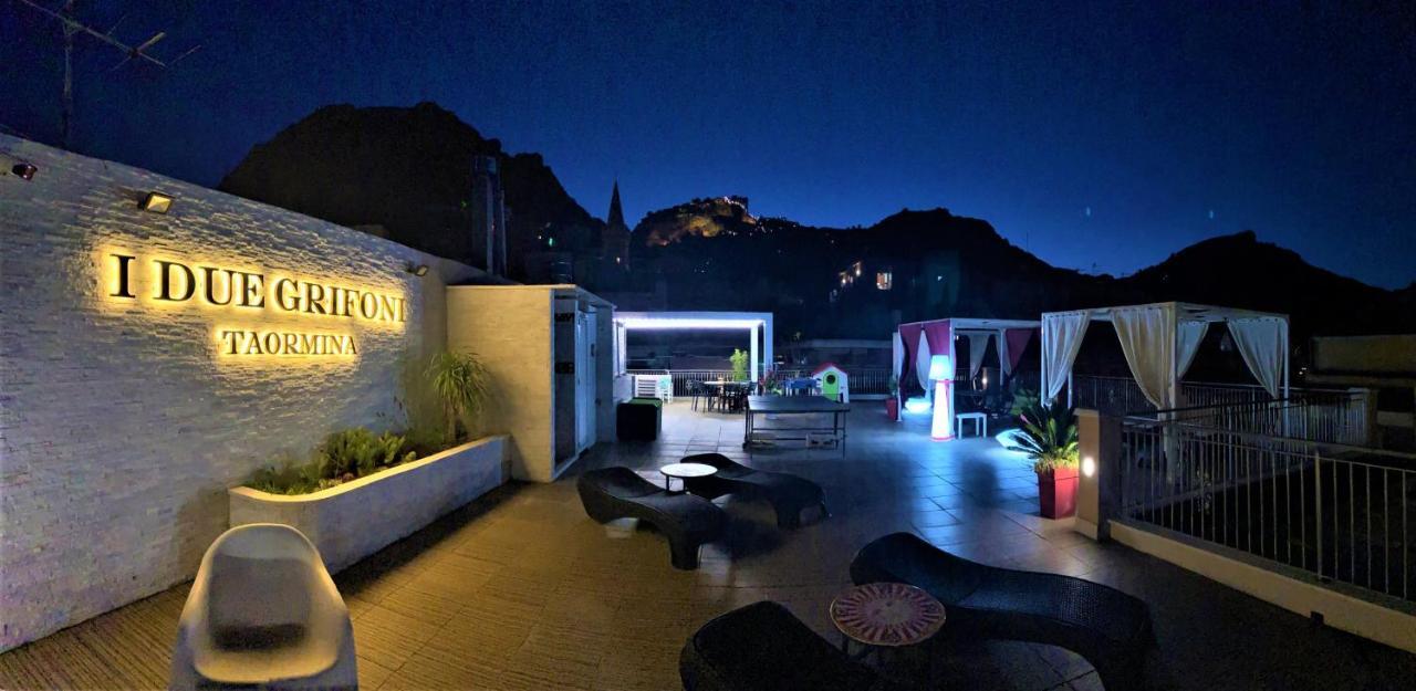 I Due Grifoni Apartments Taormina Exterior photo