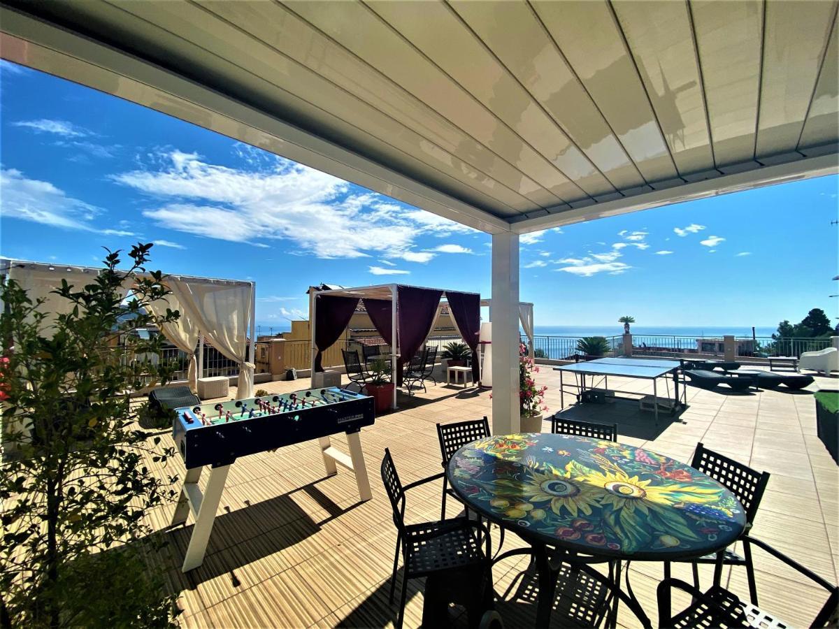 I Due Grifoni Apartments Taormina Exterior photo